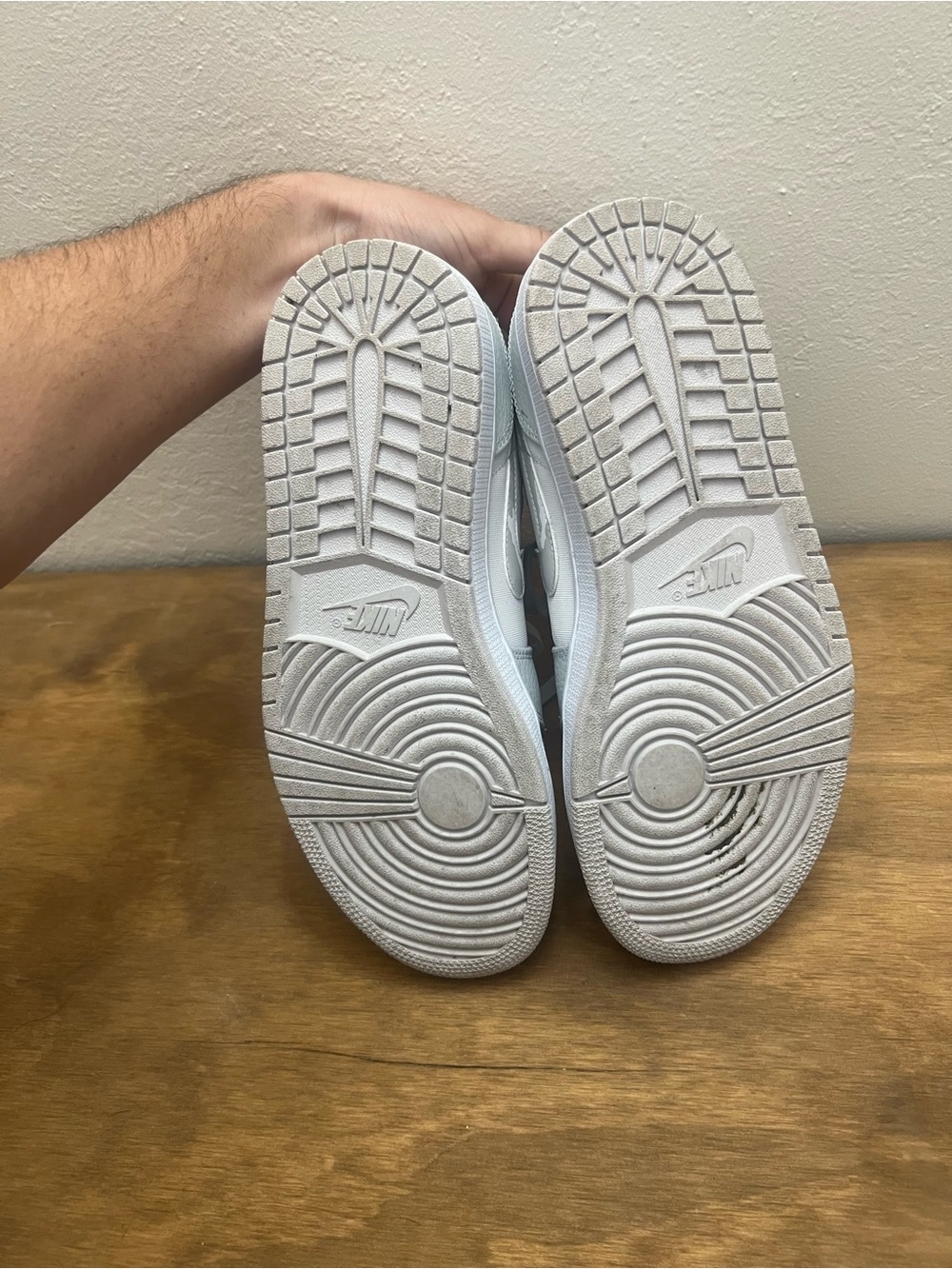 Nikes - Picture 10 of 10